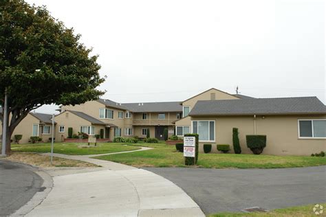 This building is located in Sherwood Garden, Salinas in Monterey County zip code 93906. . Salinas apt for rent